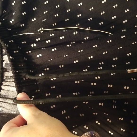 Pants - Picture 4 of 5